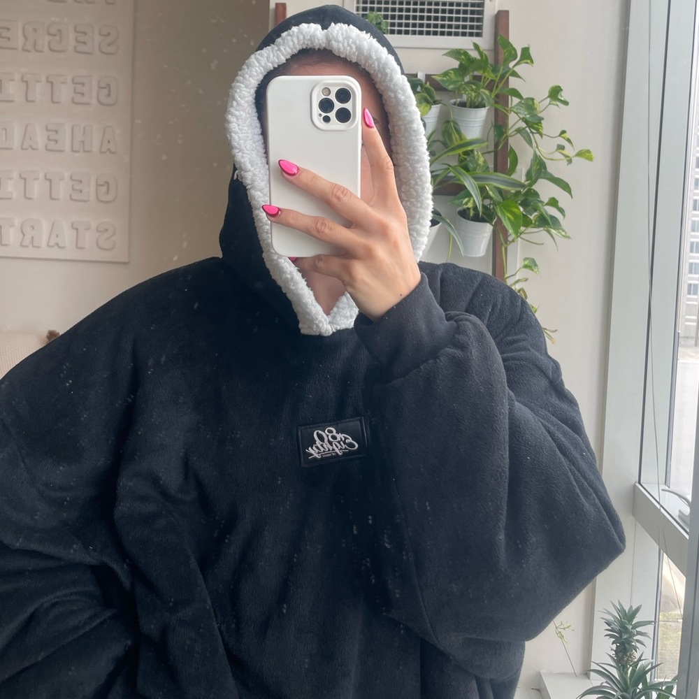 Cozy Black Sherpa-Lined Women's Sweater